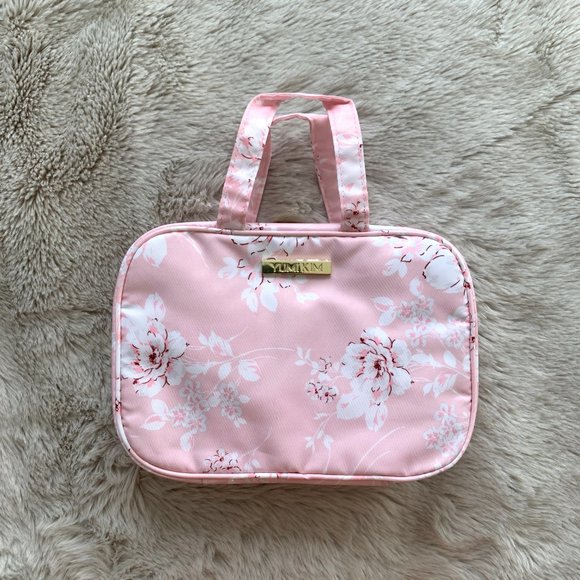 Yumi Kim Hanging Makeup Train Case - Picture 3 of 5